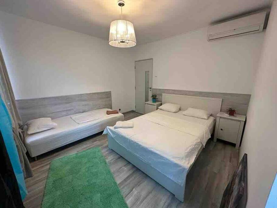 24 Ior By Green Apartments Bucarest Esterno foto